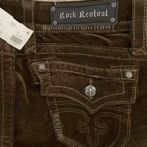 NWT. Rock Revival straight Brown Corduroy Jeans